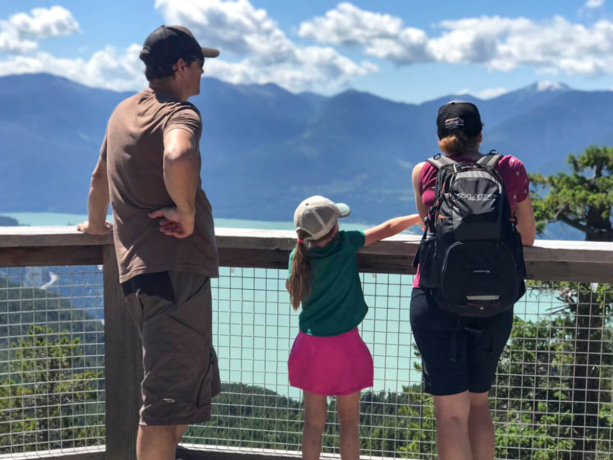 HIKING FUN WITH YOUNG KIDS AT SEA TO SKY GONDOLA - Healthy Family